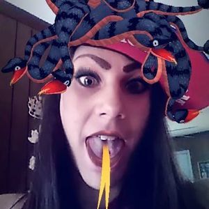 Meet your Posher, Linzy